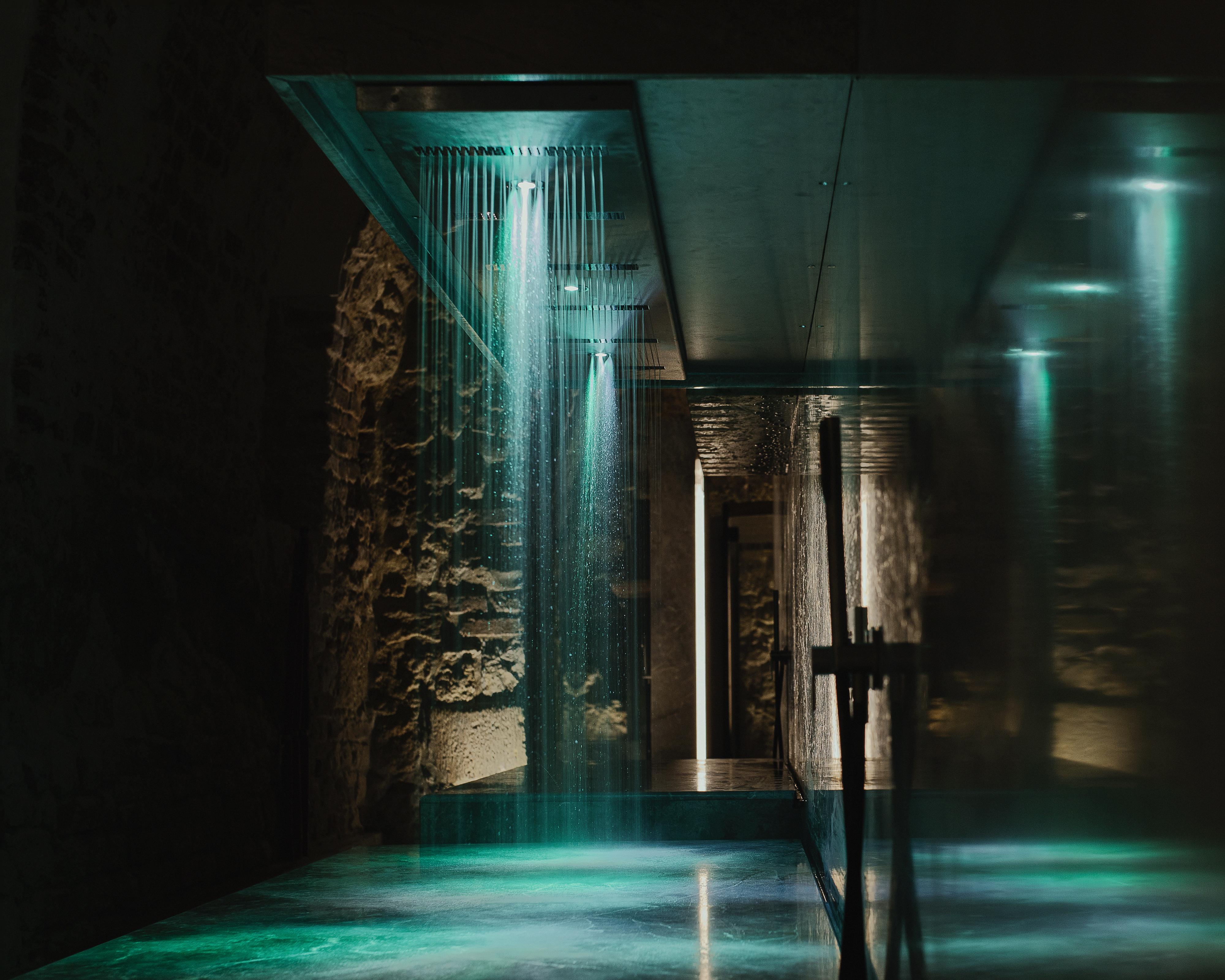 Hotel Pod Roza 크라쿠프 외부 사진 The waterfall
