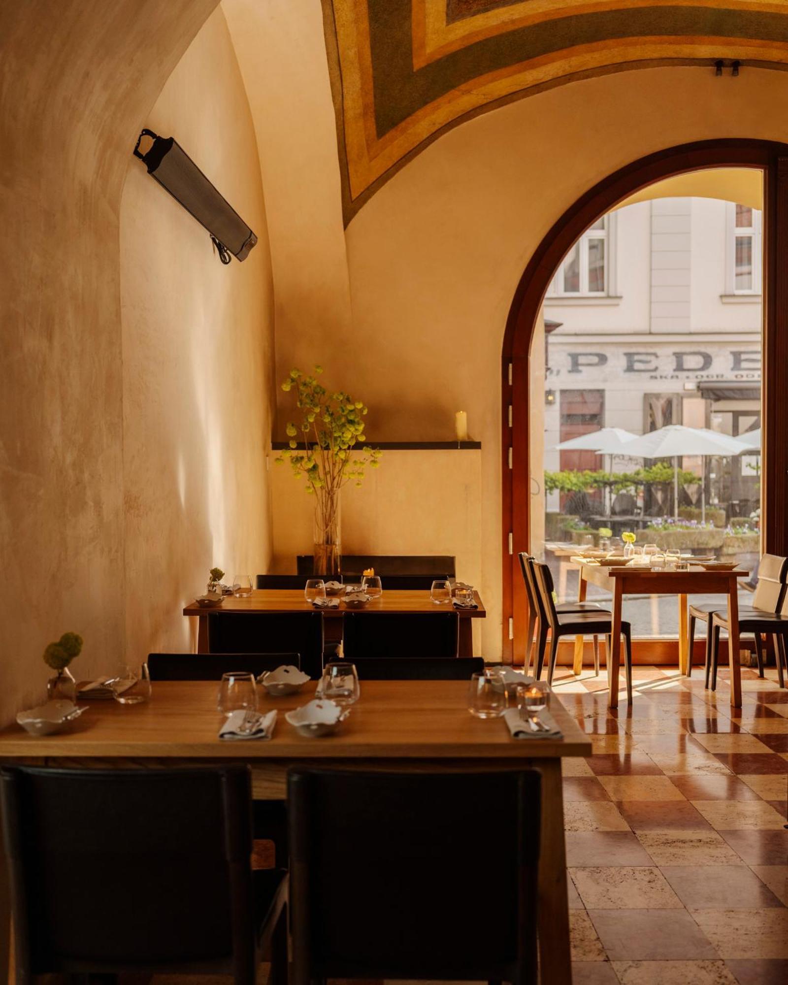 Hotel Pod Roza 크라쿠프 외부 사진 Restaurant AOC